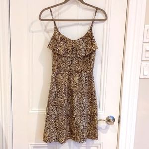 Casual, short summer dress, size 6, tan and purple print